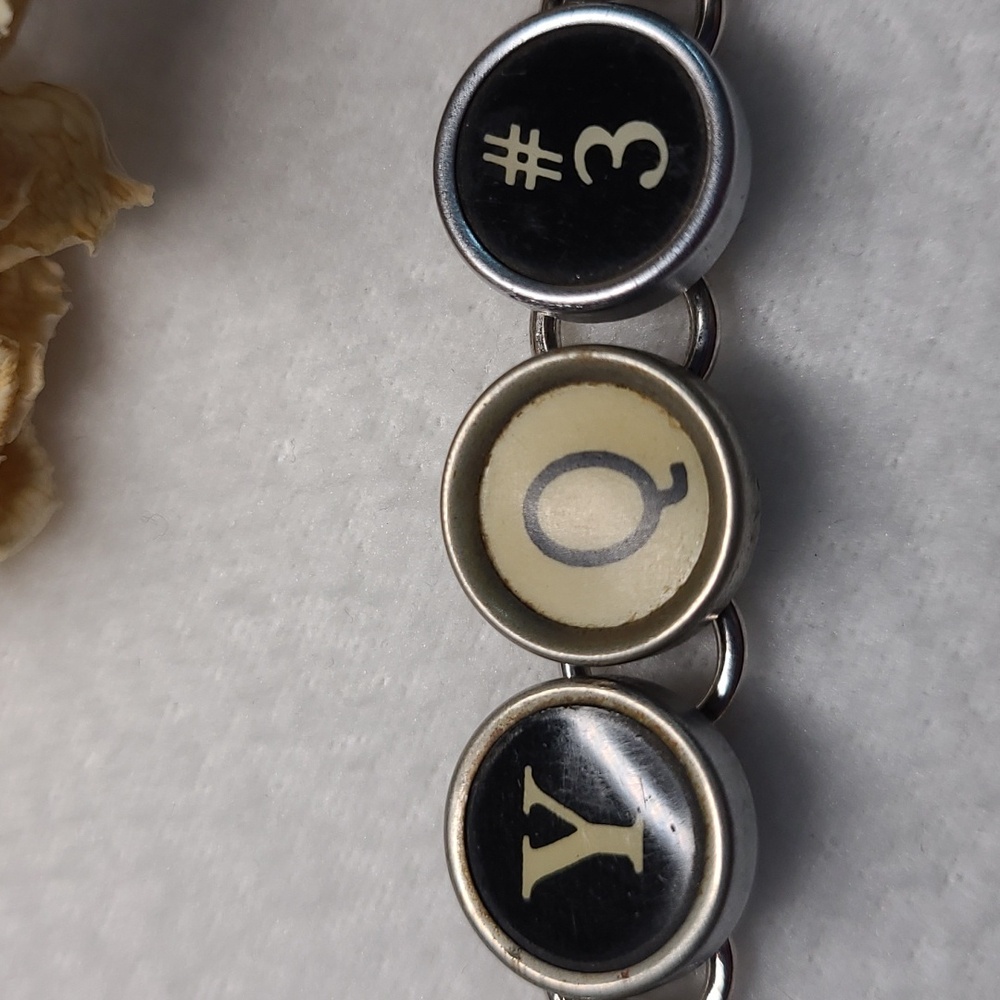 Vintage Typewriter Keys Bracelet Random Retro Black Cream Silvertone Preowned - Picture 6 of 9